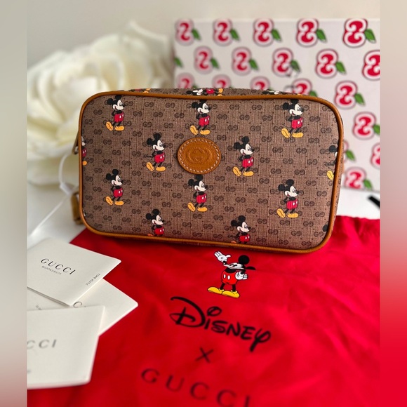 Gucci Handbags - SOLD 💵 Gucci x Disney Collaboration Belt Bag/ Sling